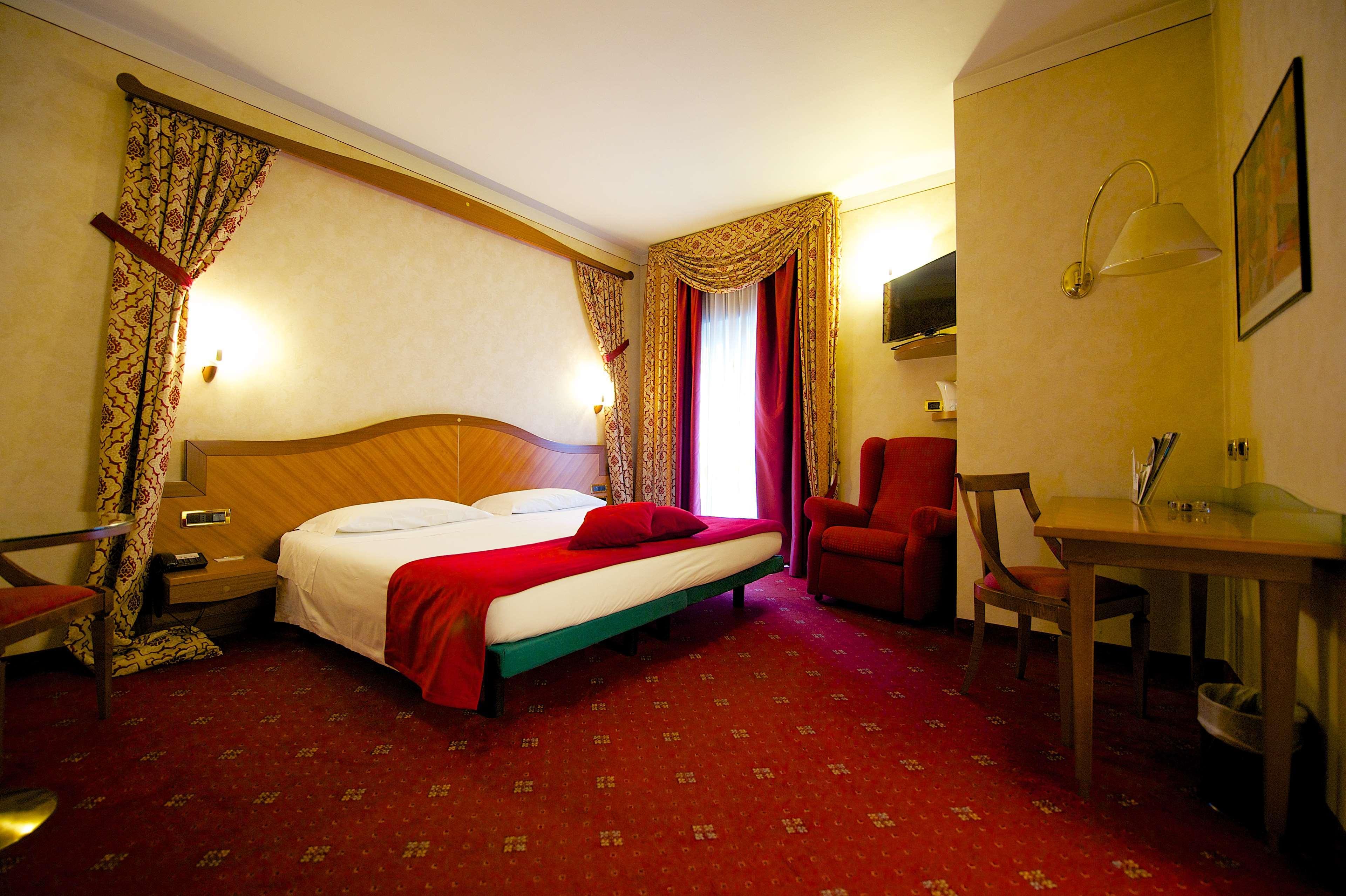 Western Luxor 4* Turín