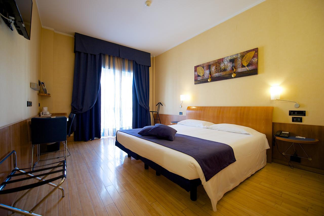 Western Luxor 4* Turín